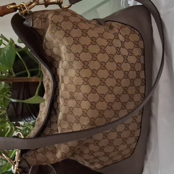 - Gucci bamboo hobo bag - Picture 9 of 10